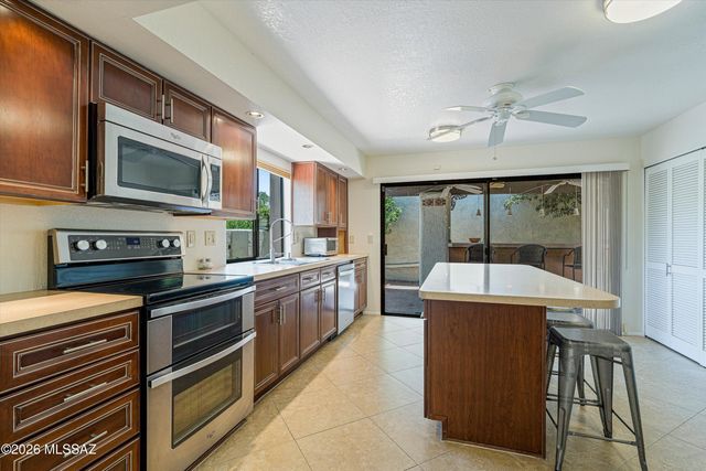 7129 E Chorro Circle, Tucson, AZ 85715