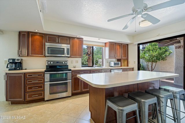 7129 E Chorro Circle, Tucson, AZ 85715