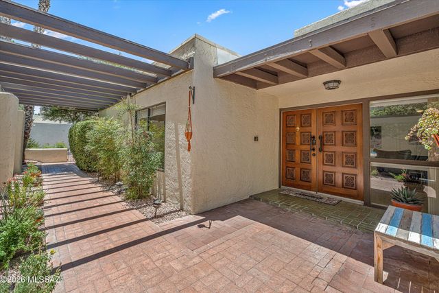 7129 E Chorro Circle, Tucson, AZ 85715
