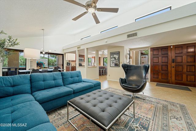 7129 E Chorro Circle, Tucson, AZ 85715