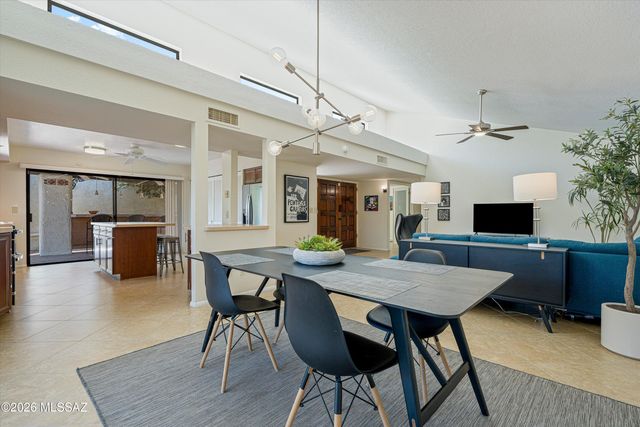 7129 E Chorro Circle, Tucson, AZ 85715