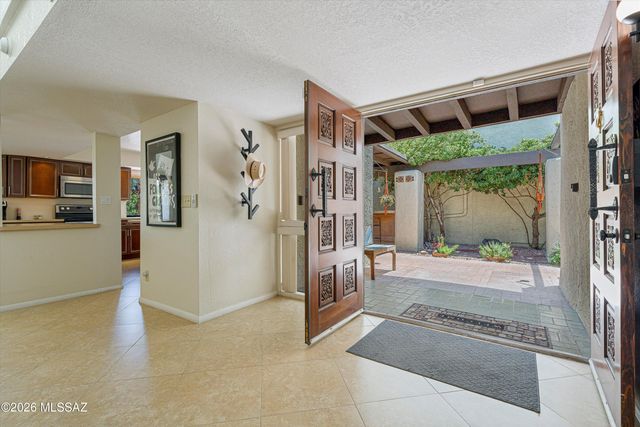 7129 E Chorro Circle, Tucson, AZ 85715