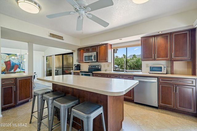 7129 E Chorro Circle, Tucson, AZ 85715