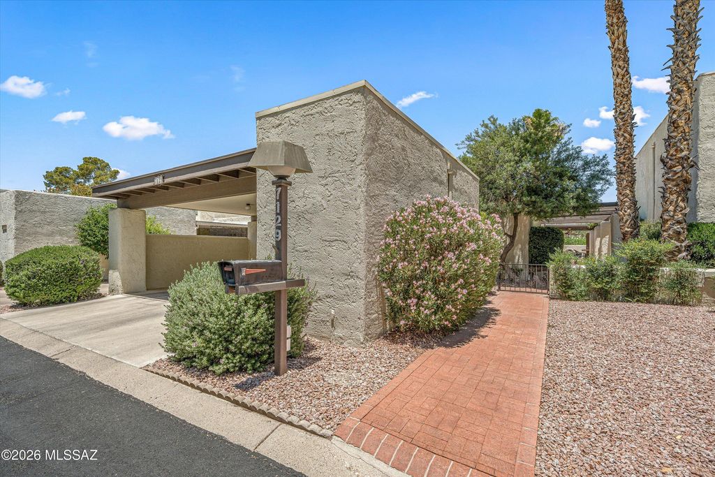 7129 E Chorro Circle, Tucson, AZ 85715