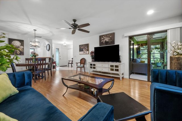 291 Amber Court, Royal Palm Beach, FL 33411