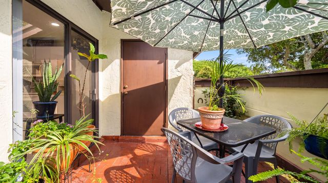 291 Amber Court, Royal Palm Beach, FL 33411
