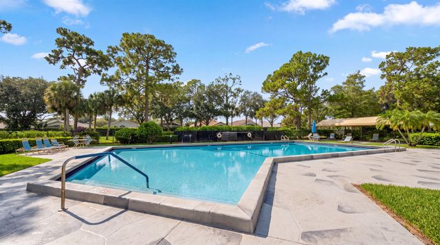 291 Amber Court, Royal Palm Beach, FL 33411