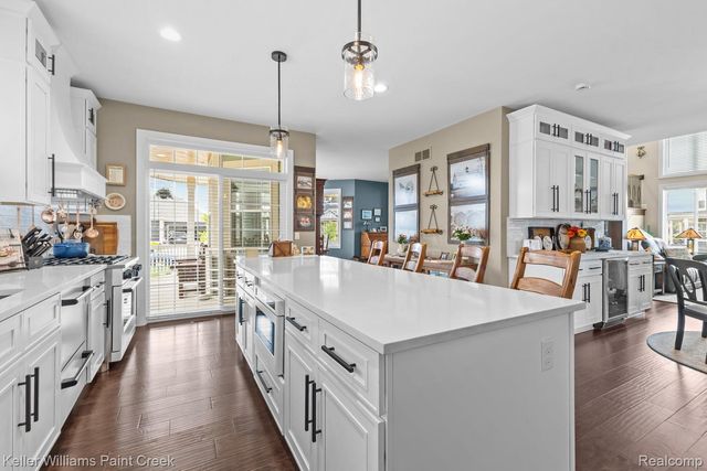 19376 Ryan Drive, Macomb Township, MI 48042