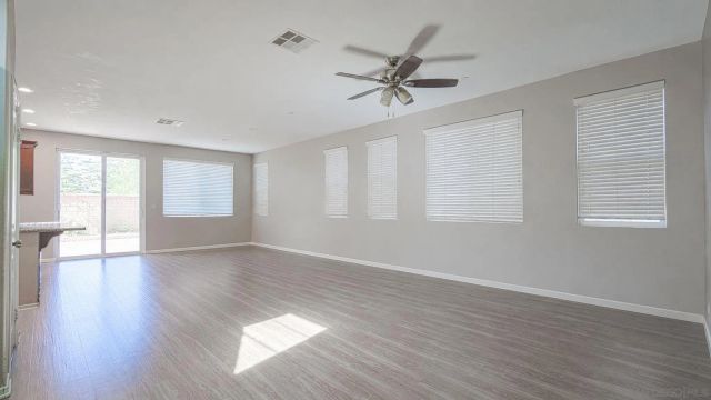 24065 Elderberry, Lake Elsinore, CA 92532