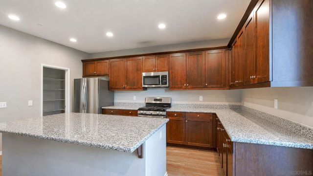 24065 Elderberry, Lake Elsinore, CA 92532