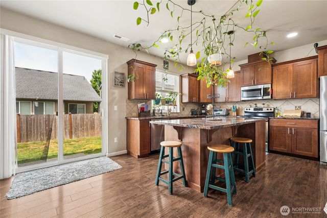 14440 99th Way SE, Yelm, WA 98597