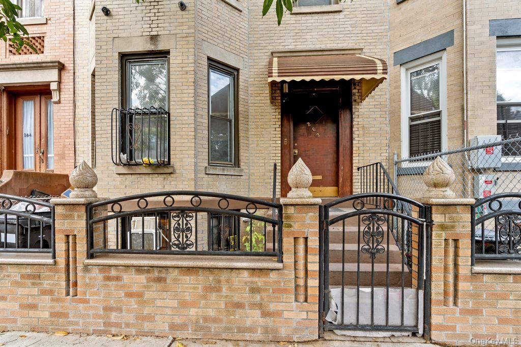 262 E 23rd Street, Brooklyn, NY 11226