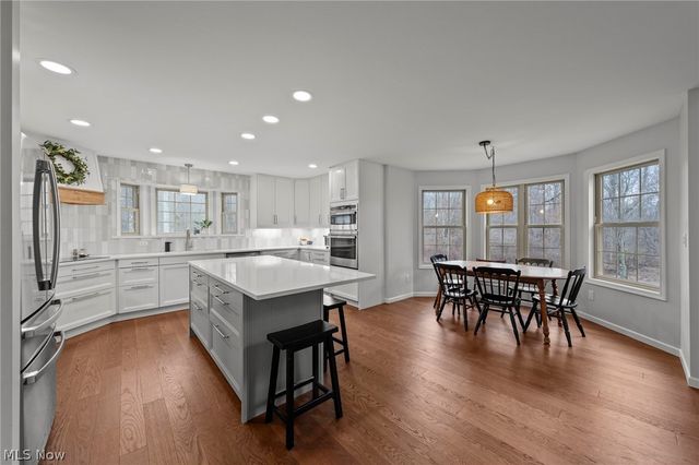 10560 Auburndale Road, Chagrin Falls, OH 44023