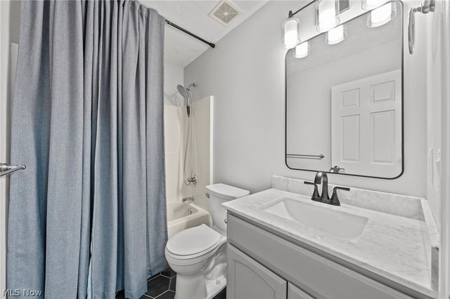 10560 Auburndale Road, Chagrin Falls, OH 44023