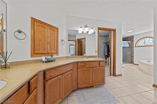 10560 Auburndale Road, Chagrin Falls, OH 44023