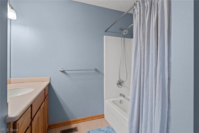 10560 Auburndale Road, Chagrin Falls, OH 44023