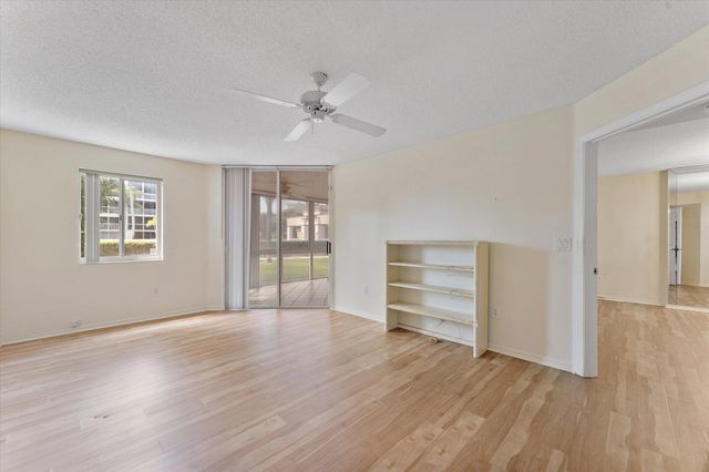 7618 Granville Drive 110-e, Tamarac, FL 33321