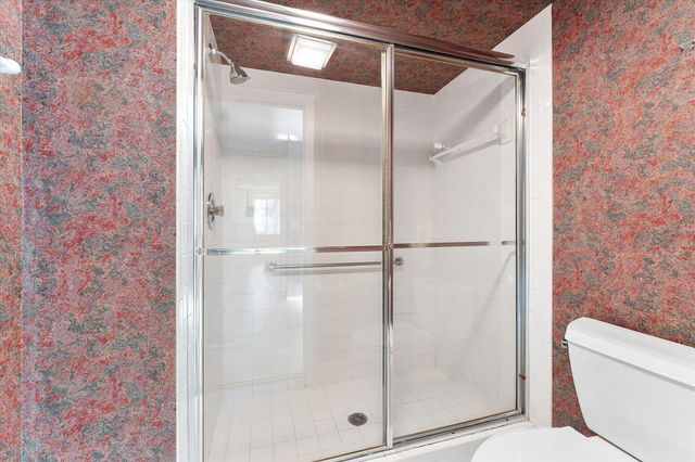 7618 Granville Drive 110-e, Tamarac, FL 33321