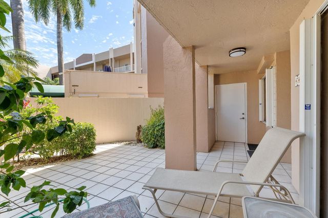 7618 Granville Drive 110-e, Tamarac, FL 33321