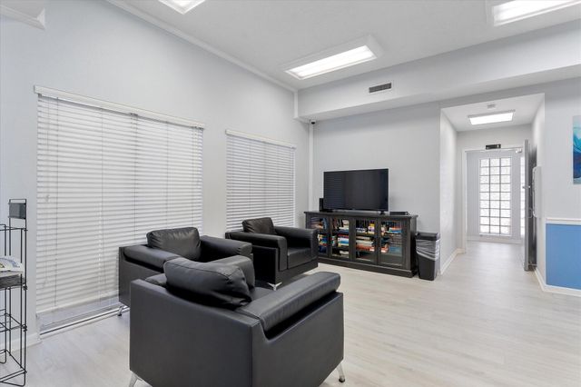 7618 Granville Drive 110-e, Tamarac, FL 33321