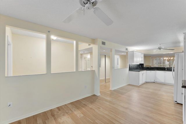 7618 Granville Drive 110-e, Tamarac, FL 33321