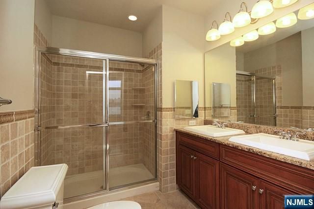 7400 River Road 311, North Bergen, NJ 07047