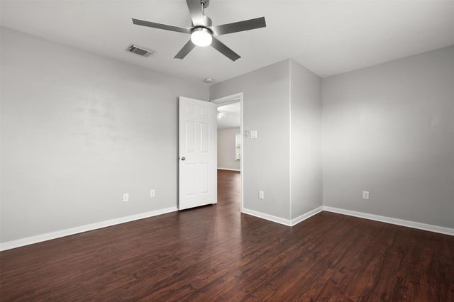 2605 Los Alamos Circle, Deer Park, TX 77536