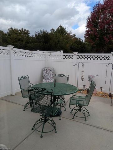 116 Covington Cove Court, Kernersville, NC 27284