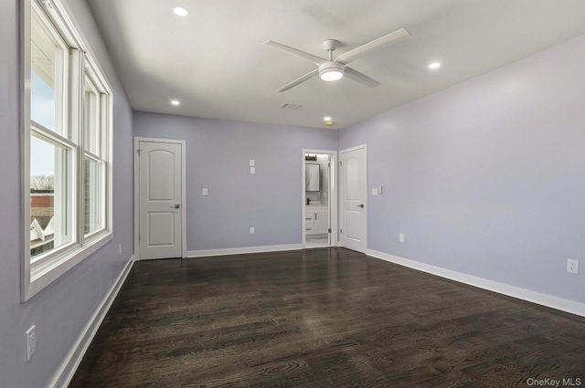 83-41 Little Neck Parkway, Glen Oaks, NY 11004