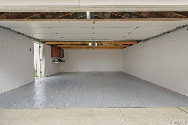 83-41 Little Neck Parkway, Glen Oaks, NY 11004