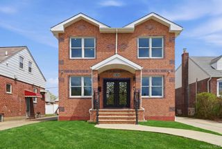 83-41 Little Neck Parkway, Glen Oaks, NY 11004