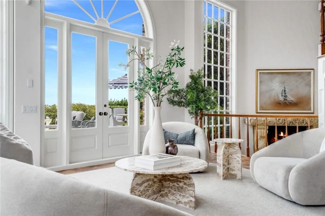 245 Crescent Bay Drive, Laguna Beach, CA 92651