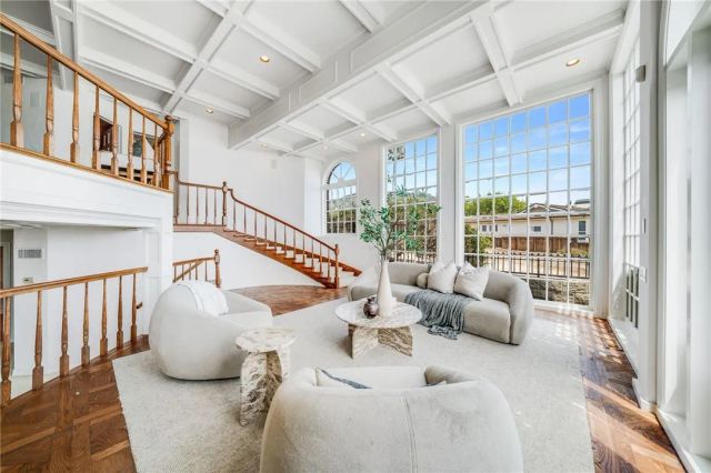 245 Crescent Bay Drive, Laguna Beach, CA 92651