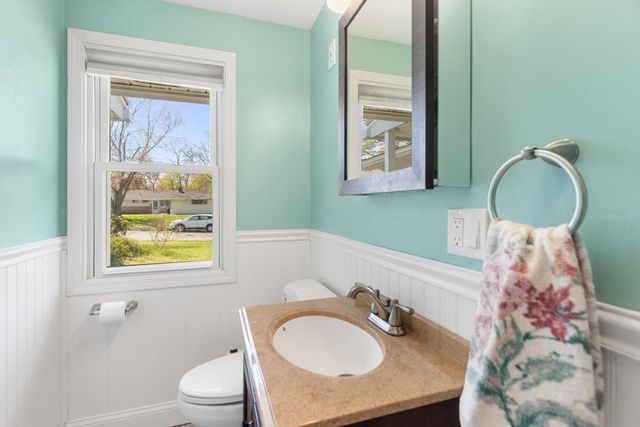 52 Coolidge Rd, Danvers, MA 01923