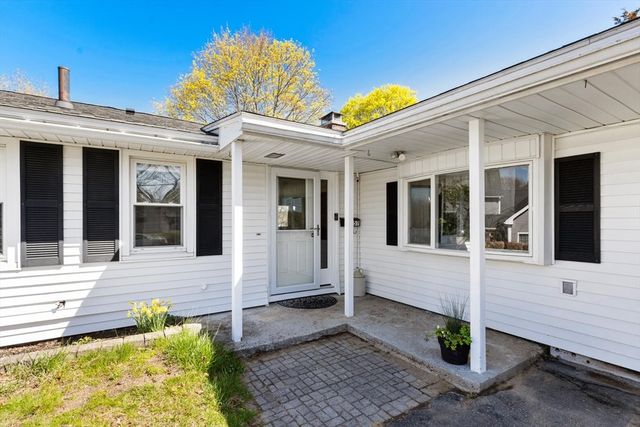 52 Coolidge Rd, Danvers, MA 01923