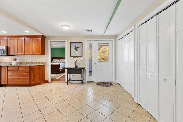 52 Coolidge Rd, Danvers, MA 01923