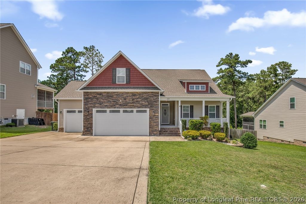 3729 Glencourse Way, Fayetteville, NC 23811 — exterior