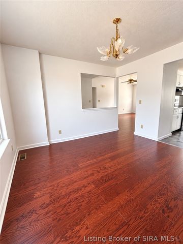 4207 Glenbrook W, New Albany, IN 47150