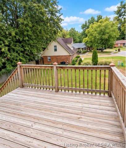 4207 Glenbrook W, New Albany, IN 47150