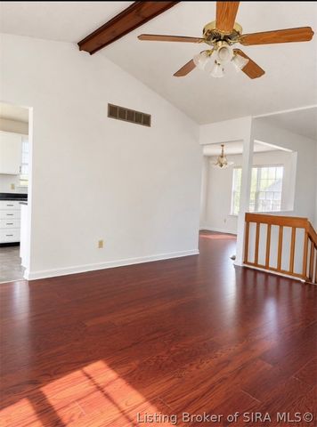 4207 Glenbrook W, New Albany, IN 47150