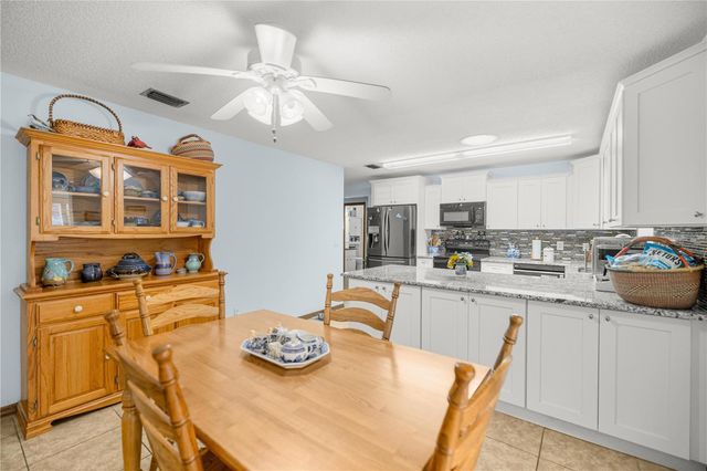 8412 SW 93RD PLACE D, Ocala, FL 34481