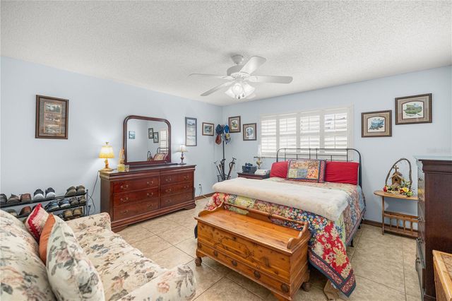 8412 SW 93RD PLACE D, Ocala, FL 34481