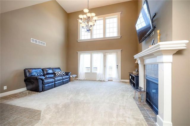 15924 Buena Vista Street, Overland Park, KS 66085