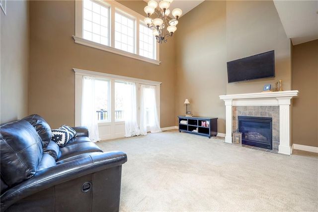 15924 Buena Vista Street, Overland Park, KS 66085