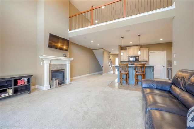 15924 Buena Vista Street, Overland Park, KS 66085