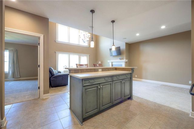 15924 Buena Vista Street, Overland Park, KS 66085