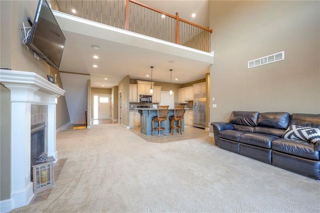 15924 Buena Vista Street, Overland Park, KS 66085