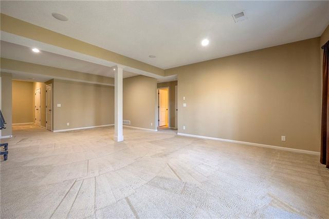 15924 Buena Vista Street, Overland Park, KS 66085