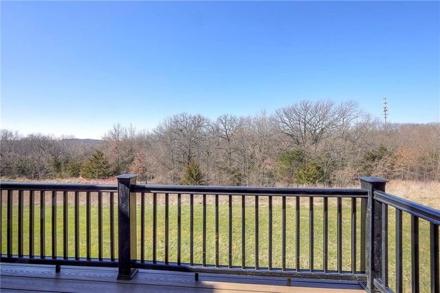 15924 Buena Vista Street, Overland Park, KS 66085