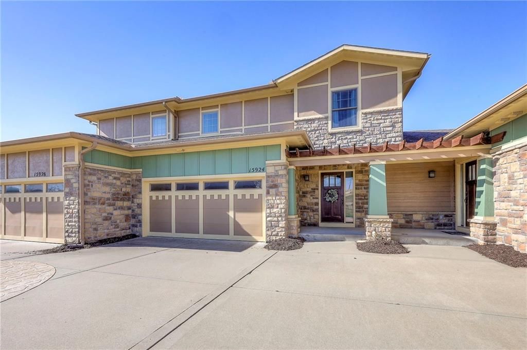 15924 Buena Vista Street, Overland Park, KS 66085
